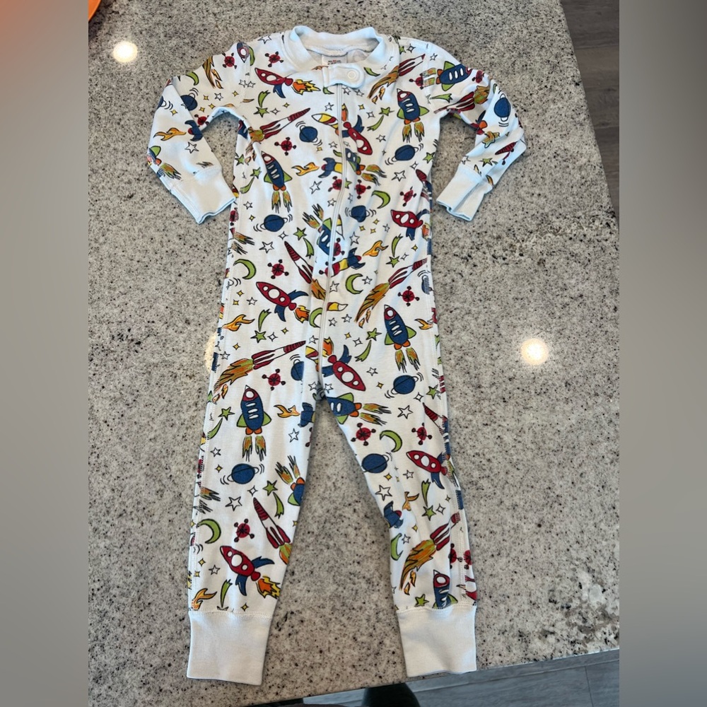 Hanna Andersson toddler boy zip romper pajamas 18-24 months